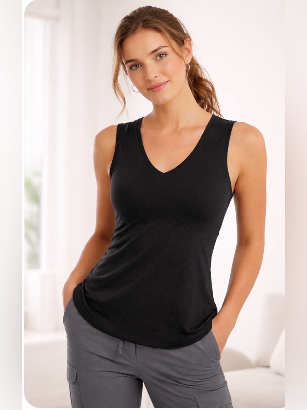 Fig/Black V-Neck Sleeveless Top/woman’s L